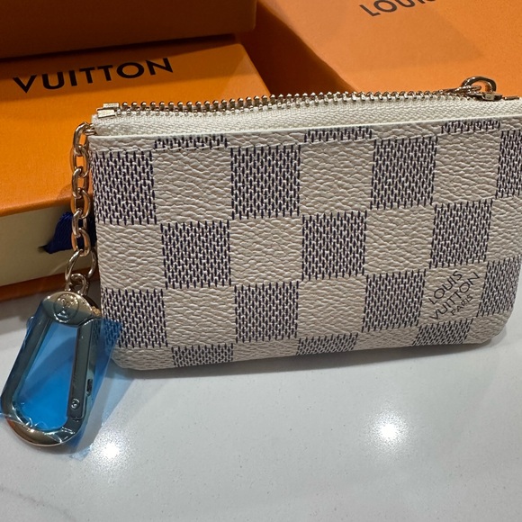 Damier Azur Key Pouch 🆕 - Picture 2 of 10